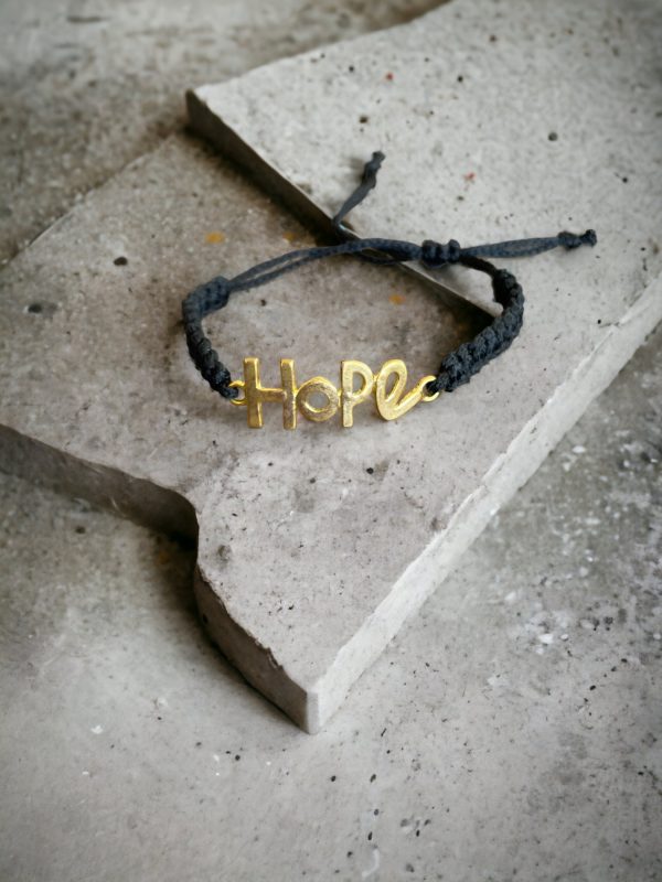 Βραχιόλια Μακραμέ "Hope"